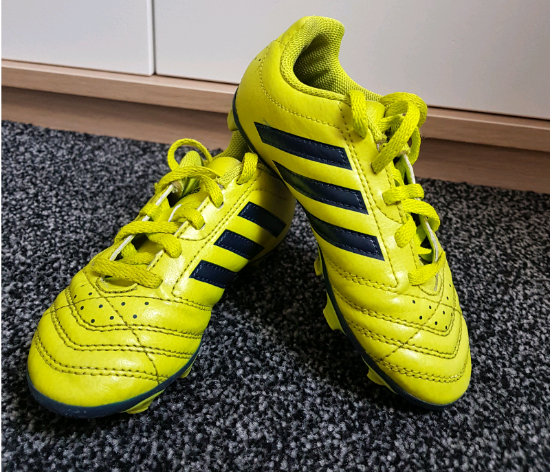 c10 football boots